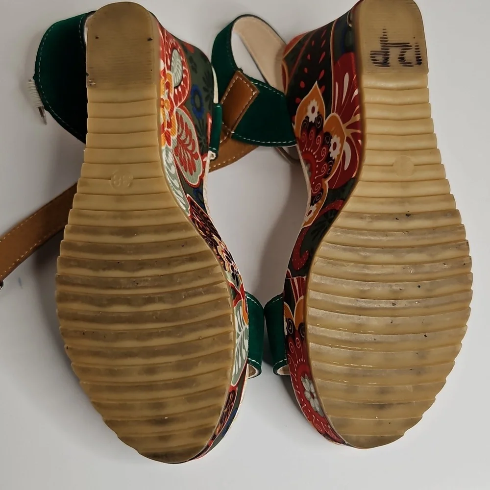 Mod Paisley Wedge Sandals Size 8 (38) Platform 70s Style